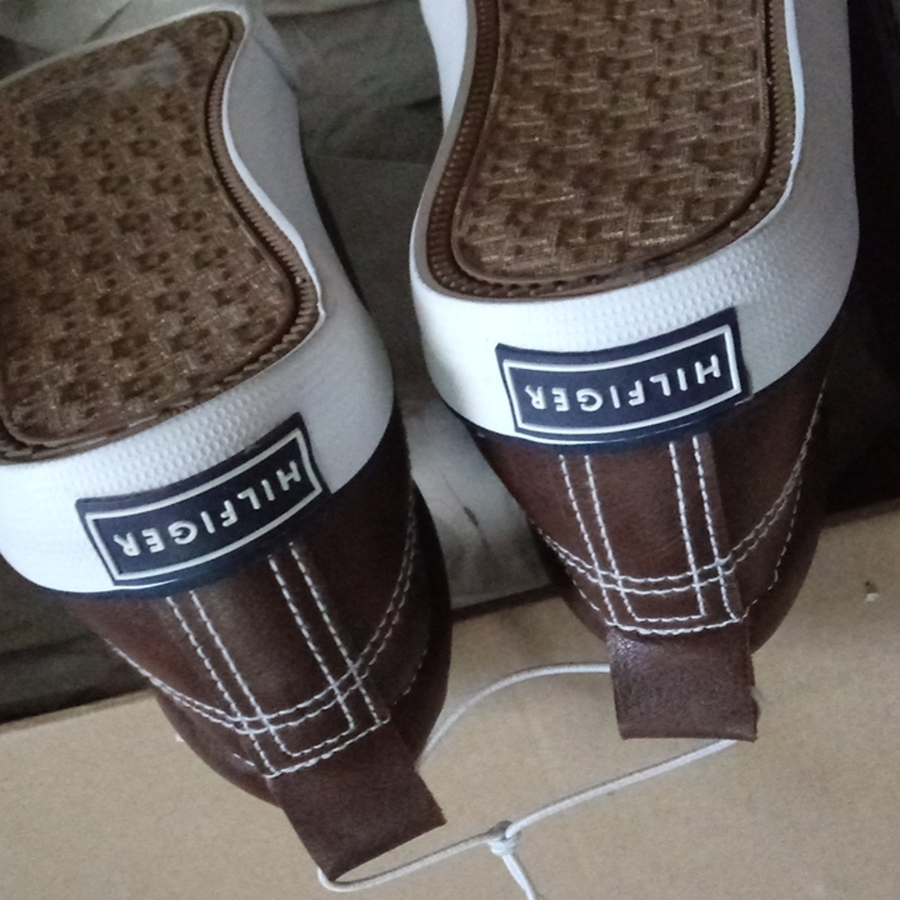 NWT Hilfiger flat - Picture 5 of 7